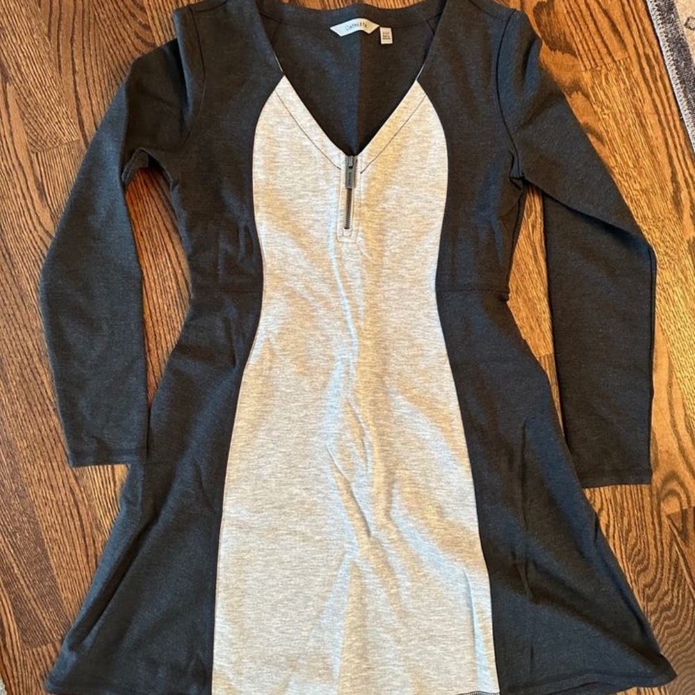Athleta Whereupon Gray Ponte Long Sleeve Dress V-Neck